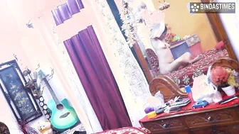 Indian Thief Roughly Fucks Hairy Pussy Bhabhi And Makes Her Moan Loudly