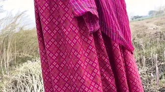 Desi Bhabhi Gets Fingered Outside By Her Lover In The Village Fields