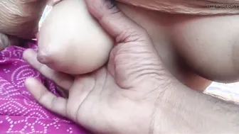 Desi Bhabhi Gets Her Big Tits Massaged Before He Cums All Over Her Face