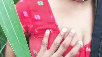 Desi Wife Getting Fucked By Her Husband In The Sugarcane Fields