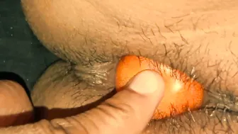 Desi Bhabhi Stuffing Fresh Tomatoes Inside Her Tight Wet Pussy Hole