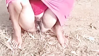 Tamil Housewife Squats Outside To Piss In Backyard Garden This Morning