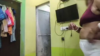 Indian Housewife Pees In Bathroom While Recording For Husband Away
