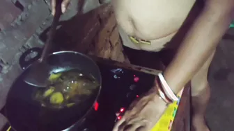 Desi Housewife Cooks Curry Naked When Alone In Kitchen All Morning