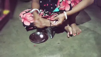 Desi Housewife Cooks Curry Naked When Alone In Kitchen All Morning