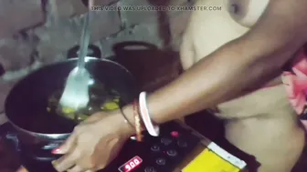 Desi Housewife Cooks Curry Naked When Alone In Kitchen All Morning