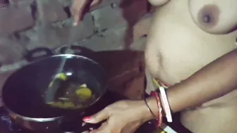 Desi Housewife Cooks Curry Naked When Alone In Kitchen All Morning