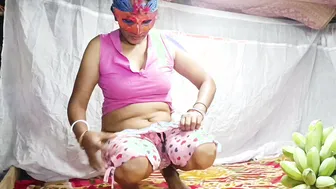 Bengali Boudi Nomita Fucking Her Pussy With Banana From The Kitchen