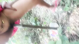 Desi Bhabhi Nomita Masturbating Outdoors In Village Farmland Today
