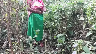 Desi Bhabhi Nomita Masturbating Outdoors In Village Farmland Today