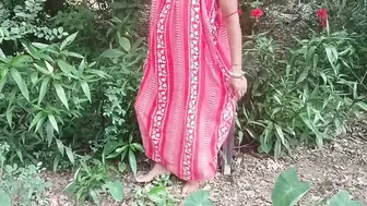 Indian Bhabhi Namita Pissing Outdoors In Romantic Village Setting