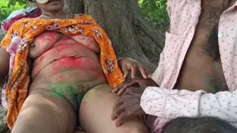 Indian Boudi Nomita Fucked Outdoors During Colorful Holi Celebration