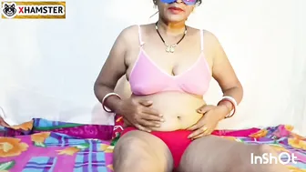 Desi Woman Fucks Her Holes With Tube Light In Amateur Video Session