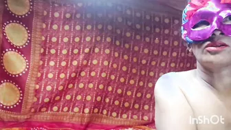Desi Bhabhi Trimming Her Pussy Hair Outdoors With A Gardening Spade