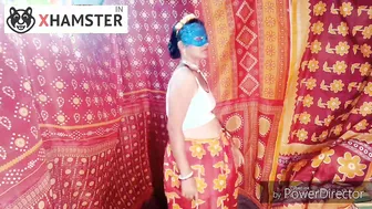 Indian Bhabhi Dancing To Hindi Songs In Wet Clothes Before Fucking