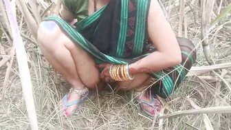 Desi Village Girl Pissing Outdoors Before Getting Fucked In Public Field