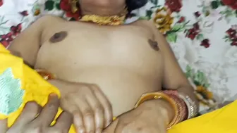 Desi Stepsister Removes Salwar Kameez But Resists Brother's Advances