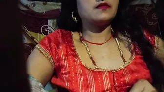 Indian Bhabhi Pleasures Herself With Dildo While Home Alone Afternoon