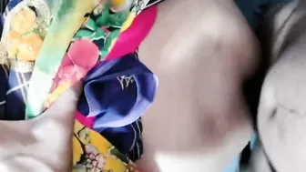 Indian Bhabhi Selling Sugarcane Gets Fucked Hard By Customer Outdoors