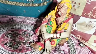 Desi Girl Kisses And Sucks Her Boyfriend's Cock For The First Time