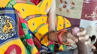 Desi Girl Kisses And Sucks Her Boyfriend's Cock For The First Time