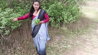 Desi Bhabhi Sucks Cock Like A Pro During Their Jungle Rendezvous