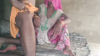 Indian Bhabhi Gets Her Pussy Stretched In This Full Homemade Movie