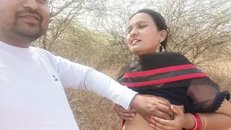 Desi Marathi Bhabhi Riding Her Lover's Dick In The Jungle Wearing Saree