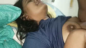 Marathi Bhabhi Cheats On Husband And Fucks Her Boyfriend In The Bedroom