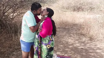 Marathi Wife In Saree Cheats On Husband With Lover In Dense Forest