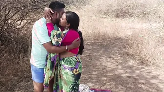 Marathi Wife In Saree Cheats On Husband With Lover In Dense Forest