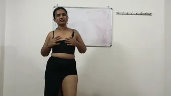 Marathi Cheating Wife Lets Boyfriend Film Her Tight Pussy In Doggy Pose