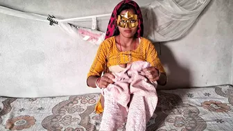 Indian Housewife Fingered Her Pussy Alone At Home Enjoying Herself Loudly