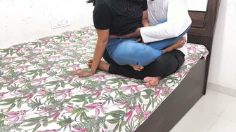 Indian Woman Meets Ex Boyfriend At Mall And Fucks Him In Changing Room