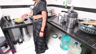 Desi Komal With Followers Uses Cucumber Then Rides Her Brother In Law