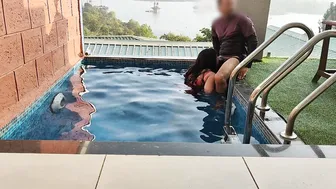 Desi Komal Enters Pool For First Time And Hubby Fucks Her Underwater
