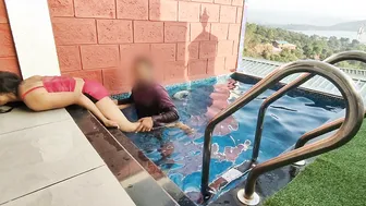Desi Komal Enters Pool For First Time And Hubby Fucks Her Underwater
