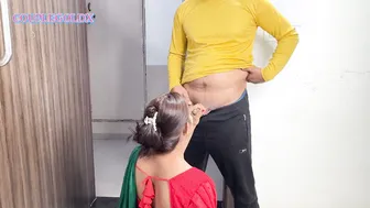 Desi Veggie Seller Forgets Produce But Remembers To Stuff The Housewife