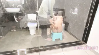 Indian Guest Catches Maid Without Towel And Drags Her Into His Hotel Room