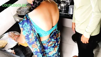 Desi Step Mom Gets Kitchen Sex While Sitting To Eat Her Afternoon Meal