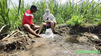 Desi Komal Openly Washes Her Dirty Cunt In The Sugarcane Field Today