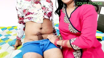 Desi College Girl Komal Inviting Friends Home For Group Sex Session