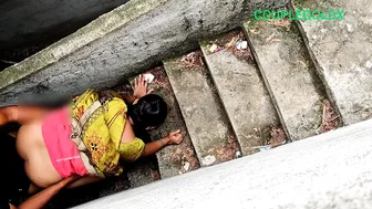 Desi Wife Secretly Calls Her Brother-In-Law To The Stairwell Gate
