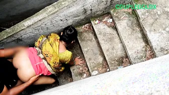 Desi Wife Secretly Calls Her Brother-In-Law To The Stairwell Gate