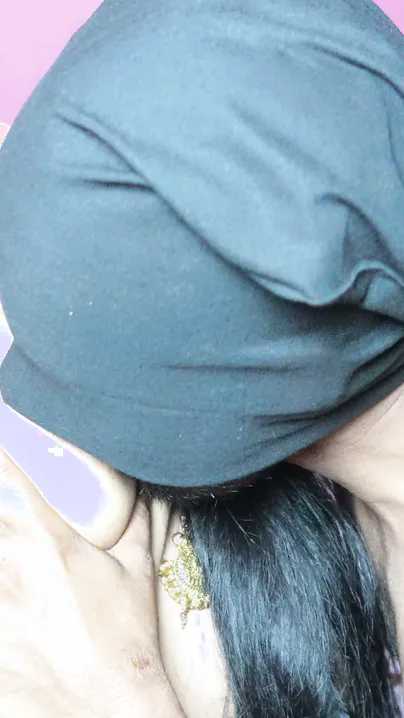 Desi Girlfriend Reunites With Boyfriend For Passionate Kissing Session