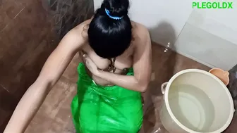 Indian Girl Caught Bathing Filmed Secretly Amateur Hidden Camera Video