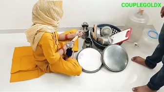 Desi Vendor Woman Offers Pussy Instead Of Discount On Kitchen Utensils