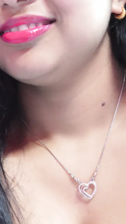 Tamil Boss Fucks Employee Girl While Wife Calls Him On Phone Hindi