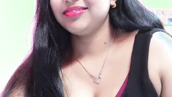 Indian Boss Fucks Employee While Wife Calls Him On The Phone Nearby