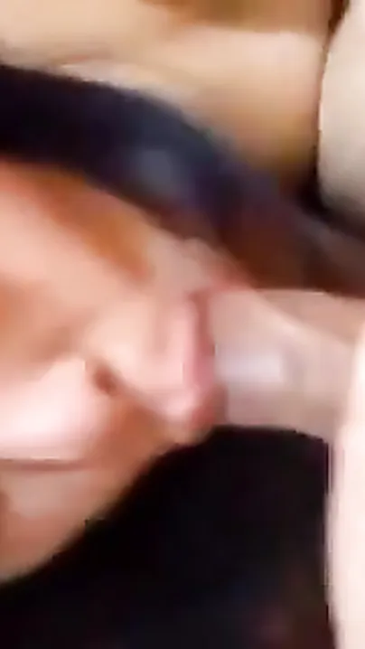 Bengaluru college girlfriend Giving Superb Irrumation to Her Lover